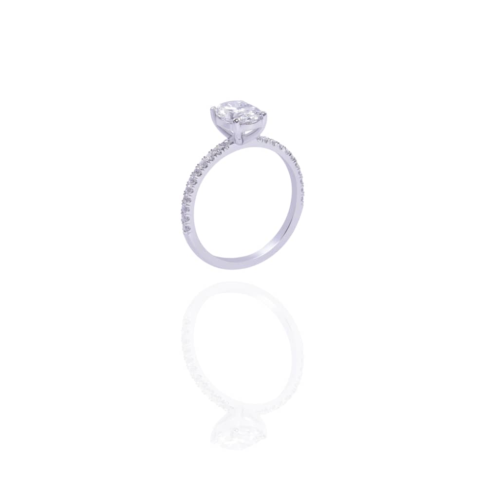 The Oval Pavé Solitaire
