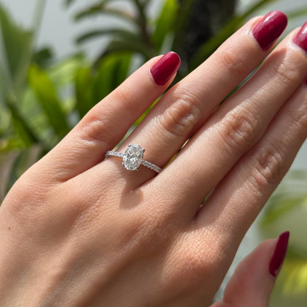 The Oval Pavé Solitaire